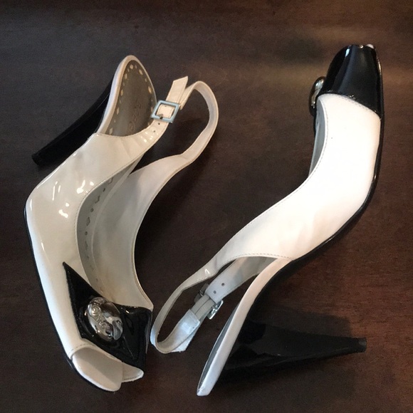 BCBGIRLS black/white open toe heels - Picture 6 of 8